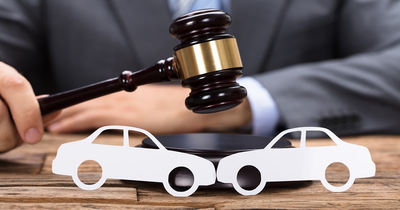 When to Hire an Auto Accident Lawyer.